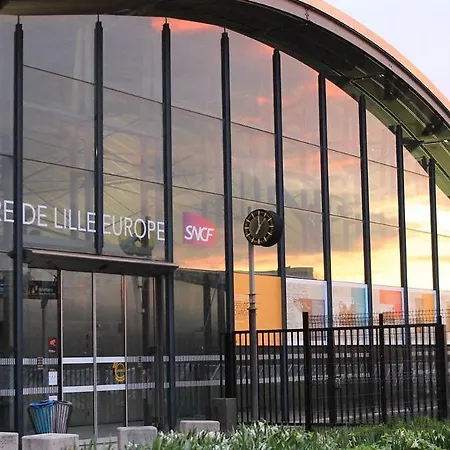 Functional Studio For Short *